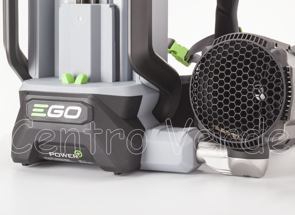 Soffiatore EgoPower LB6000 spalleggiato con batteria da 5 Ah e Carica INCLUSI