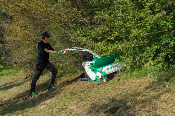 Trinciasarmenti Cingolato HRC813 da 80 cm Orec con Motore Honda - immagine 12