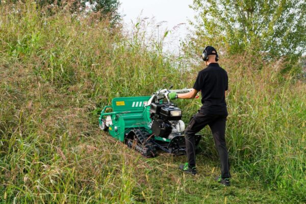 Trinciasarmenti Cingolato HRC673 da 65 cm Orec con Motore Honda - immagine 13