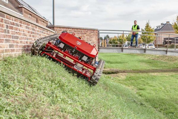 Robot Rasaerba Ferris FRC7 Telecomandato con motore a scoppio Vanguard - immagine 11