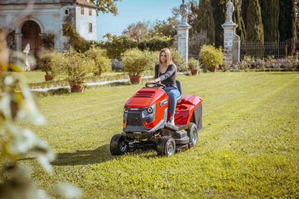 Trattorino Snapper RPX102 Motore B&S 7220 Exi V-Twin Taglio 102 cm Racc. 300lt - immagine 9